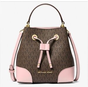 CLEARANCE! Michael Kors Mercer Small Logo Bucket Bag Powder Blush, 7×7.5×4.5 NWT